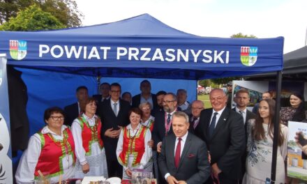 „Wdzięczni Polskiej Wsi” – Powiat Przasnyski na uroczystościach w Ostrowi Maz.
