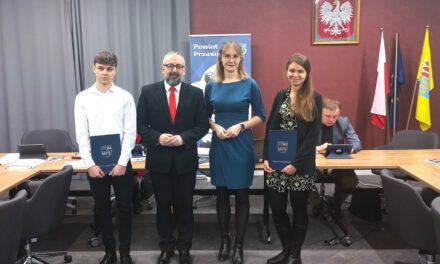 Stypendium i nagroda za wybitne osiągnięcia dla młodych mieszkańców powiatu przasnyskiego