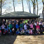 „Czyste łowiska, czyste lasy”. Myśliwi i młodzież wspólnie zadbali o środowisko