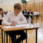 Polski, matematyka, język obcy – rozpoczął się egzamin ósmoklasisty