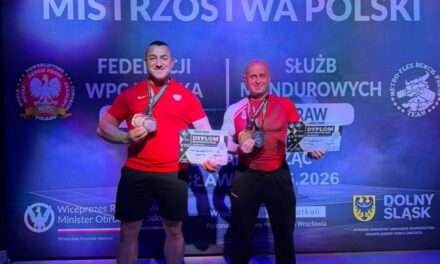 Ponad 220 zawodników na pomoście. Ciechanowscy siłacze z medalami we Wrocławiu
