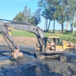 W Łopacinie postępują prace przy renowacji zbiornika retencyjnego