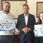 Młodzi sportowcy z Glinojecka nagrodzeni przez burmistrza